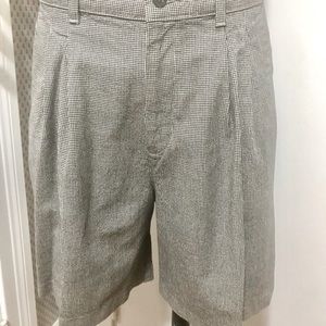 Lee Casuals front pleated women’s shorts